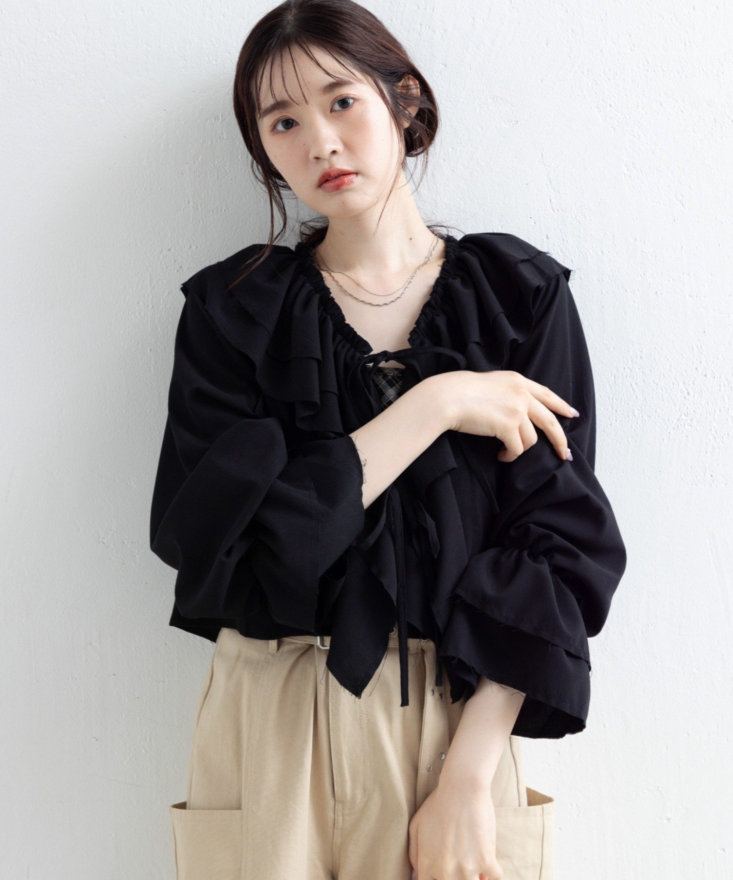 BLK | 【Kastane】フリルリボンブラウス | PAL GROUP OUTLET