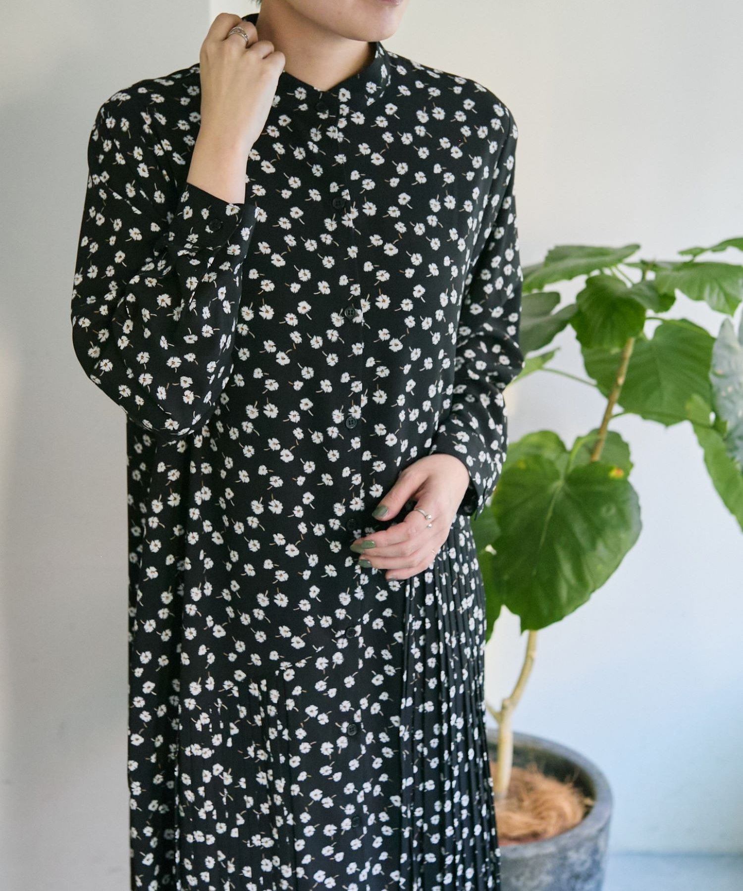 BK/花3 | 【ear PAPILLONNER】長袖斜めプリーツワンピース【SUM0 STYL… | PAL GROUP OUTLET