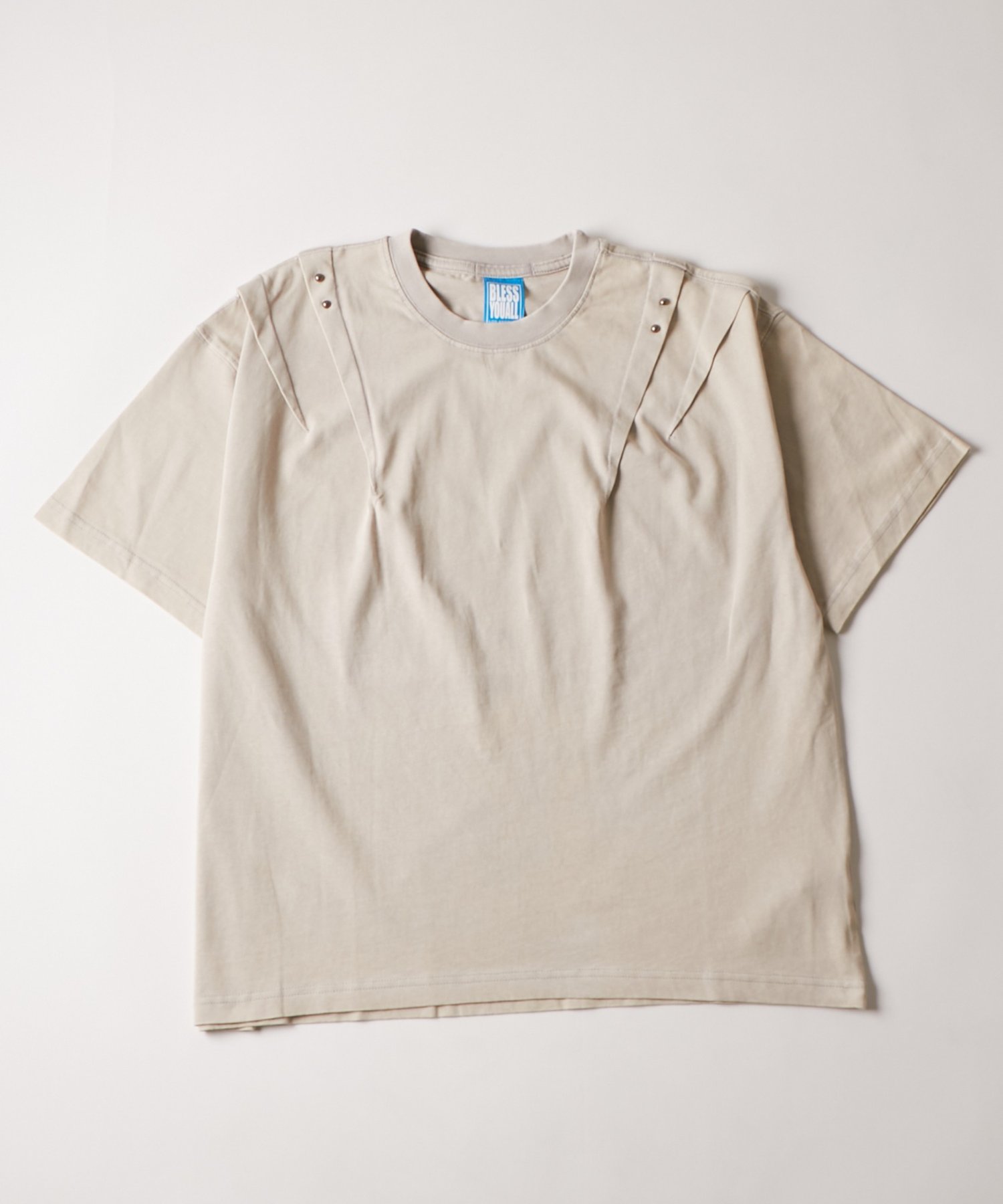 GRY | 【WHO'S WHO gallery】BLESSYOUスタッズデザインTEE | PAL GROUP OUTLET