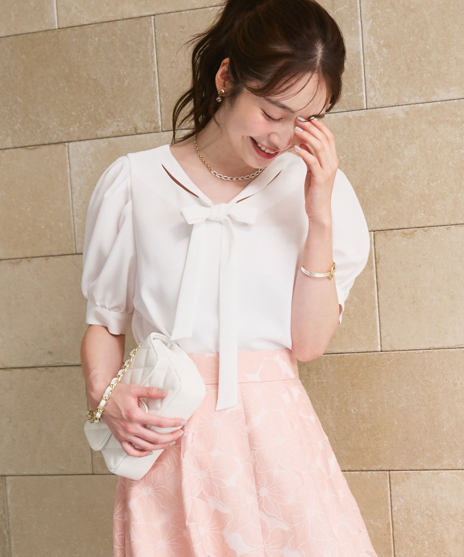 La boutique BonBon】リボンタイパフスリーブブラウス - Stock Finder